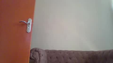 dollyvee online show from June 2026 11:47:01 AM