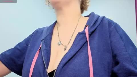 DoloresSea online show from February 2026 04:57:02 AM