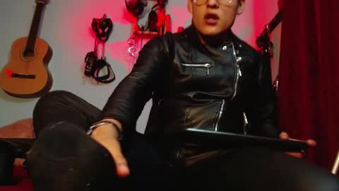 Snapshot of dom2travelers_sm chatting on September 2025 06:13:01 PM Diego Castell online show from September 2025 06:13:01 PM