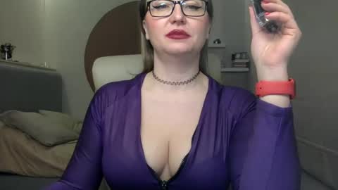 DOM MUMMY online show from January 2025 03:25:02 PM