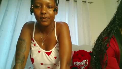 Amarie noels online show from December 2025 12:09:01 PM