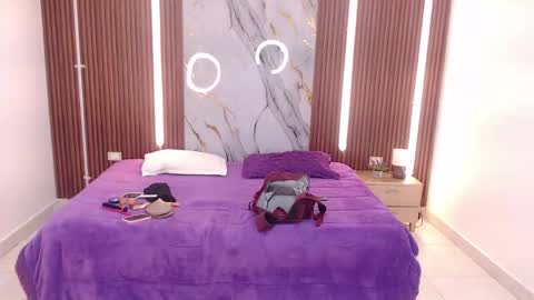 Snapshot of domenica_west chatting on September 2025 12:16:02 PM domenica online show from September 2025 12:16:02 PM