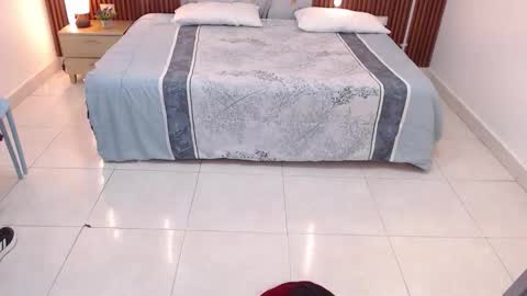 Snapshot of domenica_west chatting on September 2025 12:07:02 PM domenica online show from September 2025 12:07:02 PM