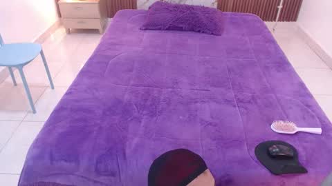 Snapshot of domenica_west chatting on October 2025 12:24:02 PM domenica online show from October 2025 12:24:02 PM