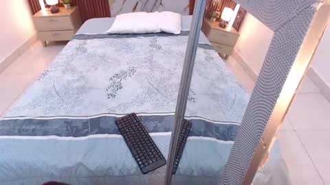 Snapshot of domenica_west chatting on October 2025 12:28:02 PM domenica online show from October 2025 12:28:02 PM