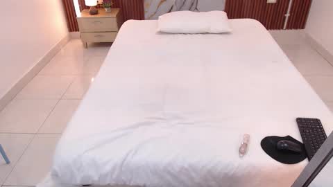 Snapshot of domenica_west chatting on October 2025 12:28:02 PM domenica online show from October 2025 12:28:02 PM