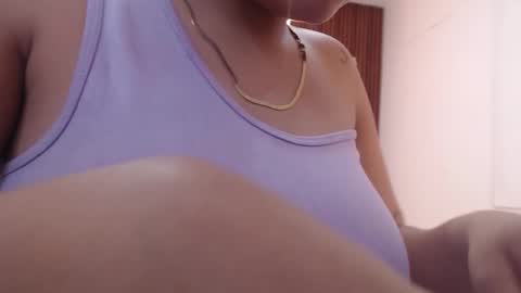 Snapshot of domenica_west chatting on November 2025 12:41:02 PM domenica online show from November 2025 12:41:02 PM