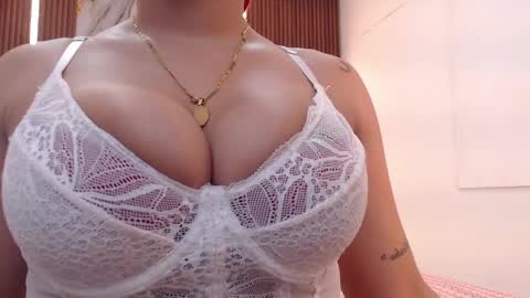 domenica online show from April 2026 12:06:02 PM