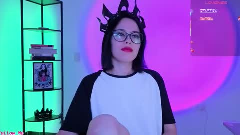 Snapshot of domgiirl chatting on March 2026 03:39:02 PM Mistress online show from March 2026 03:39:02 PM