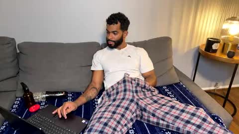 Domi online show from April 2026 11:49:02 PM