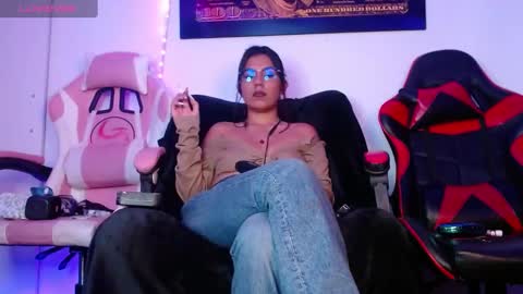 Snapshot of domina_lia chatting on December 2024 04:10:02 AM Domina Lia online show from December 2024 04:10:02 AM