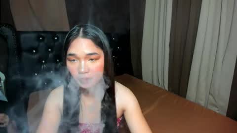 Snapshot of dominant_thea chatting on May 2026 06:13:01 PM THEA online show from May 2026 06:13:01 PM