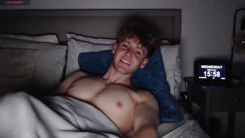 Alex...  online show from October 2025 03:58:01 PM