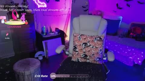 Snapshot of dominantman18064 chatting on March 2026 01:22:01 AM Bigbearnbunnyboy online show from March 2026 01:22:01 AM