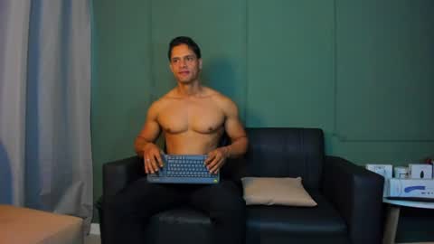 Dominc berry online show from July 2026 12:36:02 PM
