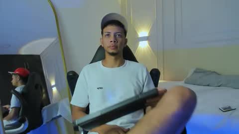 Dominic online show from February 2026 09:19:02 PM