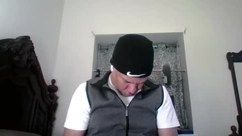 Snapshot of dominicanorico chatting on April 2026 07:11:02 PM luis online show from April 2026 07:11:02 PM