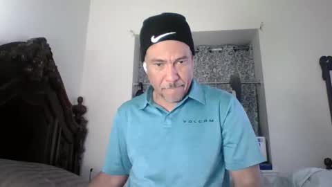 Snapshot of dominicanorico chatting on April 2026 12:43:02 AM luis online show from April 2026 12:43:02 AM