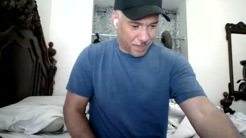 Snapshot of dominicanorico chatting on July 2026 09:54:01 PM luis online show from July 2026 09:54:01 PM