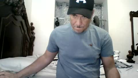 Snapshot of dominicanorico chatting on August 2026 07:21:01 AM luis online show from August 2026 07:21:01 AM