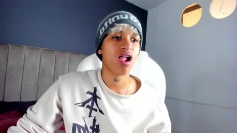 Dominick  online show from January 2025 03:55:02 PM