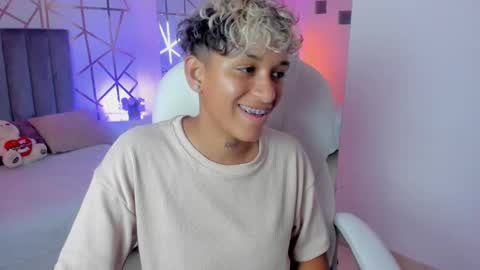 Dominick  online show from January 2025 08:55:01 PM