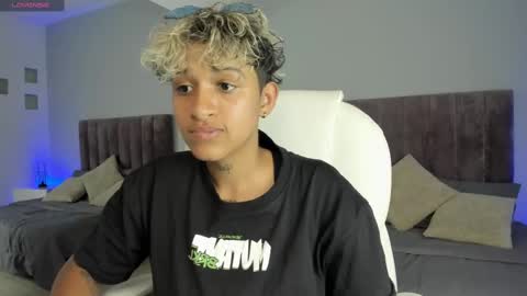 Dominick  online show from January 2025 08:07:02 PM