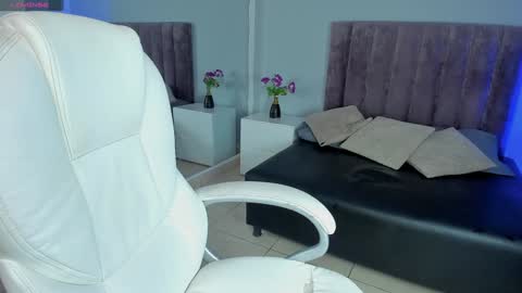 Dominick  online show from January 2025 02:26:02 AM