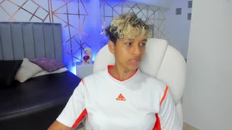 Dominick  online show from February 2025 08:24:01 PM