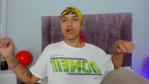 Dominick  online show from February 2025 01:25:01 AM