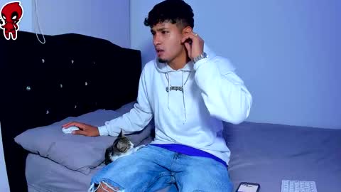 Snapshot of dominick_king chatting on March 2026 07:44:01 AM Dominic online show from March 2026 07:44:01 AM