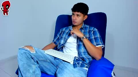 Snapshot of dominick_king chatting on April 2026 02:16:01 AM Dominic online show from April 2026 02:16:01 AM