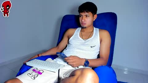 Snapshot of dominick_king chatting on May 2026 01:22:02 AM Dominic online show from May 2026 01:22:02 AM