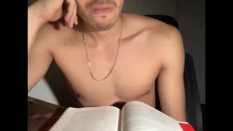 Snapshot of dominicmarles chatting on April 2026 10:40:02 PM dominicmarles online show from April 2026 10:40:02 PM