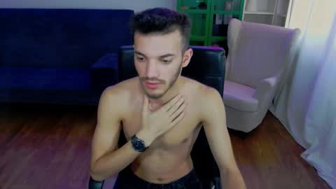 dominicvalente online show from October 2025 10:06:01 AM