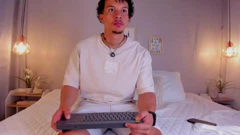 Snapshot of dominik_drake chatting on June 2026 12:19:01 PM Dominik Drake online show from June 2026 12:19:01 PM