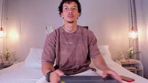 Snapshot of dominik_drake chatting on June 2026 12:42:01 PM Dominik Drake online show from June 2026 12:42:01 PM