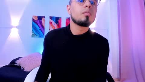 Dominik online show from June 2026 06:29:01 PM