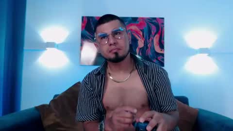 Snapshot of dominikvega chatting on June 2026 06:31:02 PM Dominik online show from June 2026 06:31:02 PM