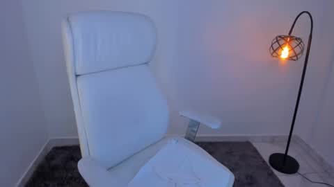 Snapshot of dominique_21x chatting on January 2025 07:26:01 AM DOMINIC online show from January 2025 07:26:01 AM