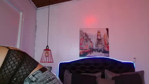  D O M I N K  online show from November 2025 08:47:01 PM