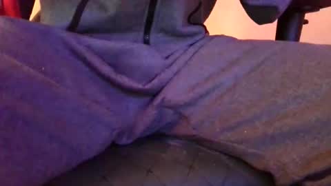 Snapshot of domse999 chatting on April 2026 07:33:02 AM domse999 online show from April 2026 07:33:02 AM