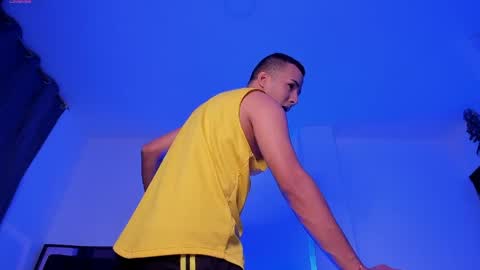 Donat Independent Model online show from April 2026 04:26:01 AM