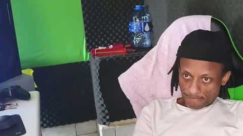 Snapshot of dondiego5511 chatting on April 2026 12:49:01 PM dondiego5511 online show from April 2026 12:49:01 PM