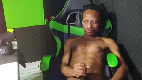 Snapshot of dondiego5511 chatting on April 2026 04:23:02 AM dondiego5511 online show from April 2026 04:23:02 AM