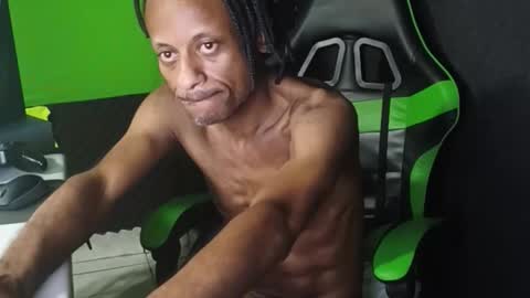 Snapshot of dondiego5511 chatting on April 2026 06:19:01 AM dondiego5511 online show from April 2026 06:19:01 AM