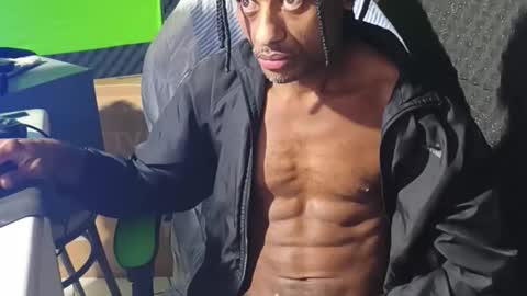 Snapshot of dondiego5511 chatting on April 2026 02:14:02 AM dondiego5511 online show from April 2026 02:14:02 AM