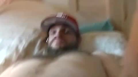 Snapshot of donglish718856 chatting on December 2025 09:32:02 PM donglish718856 online show from December 2025 09:32:02 PM