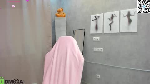 Donna On GMT2 Mon-Fri 3-9 AM online show from March 2026 12:29:02 AM