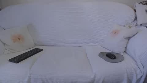 Erica online show from November 2025 09:19:02 AM